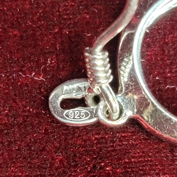 Sterling silver circles necklace and earring set - Picture 5 of 8